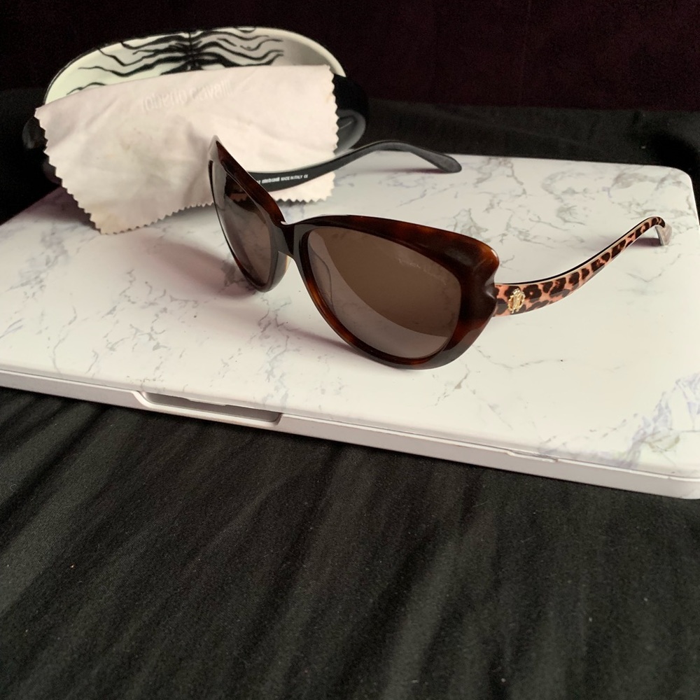 Roberto Cavalli Cat Eye Sunglasses